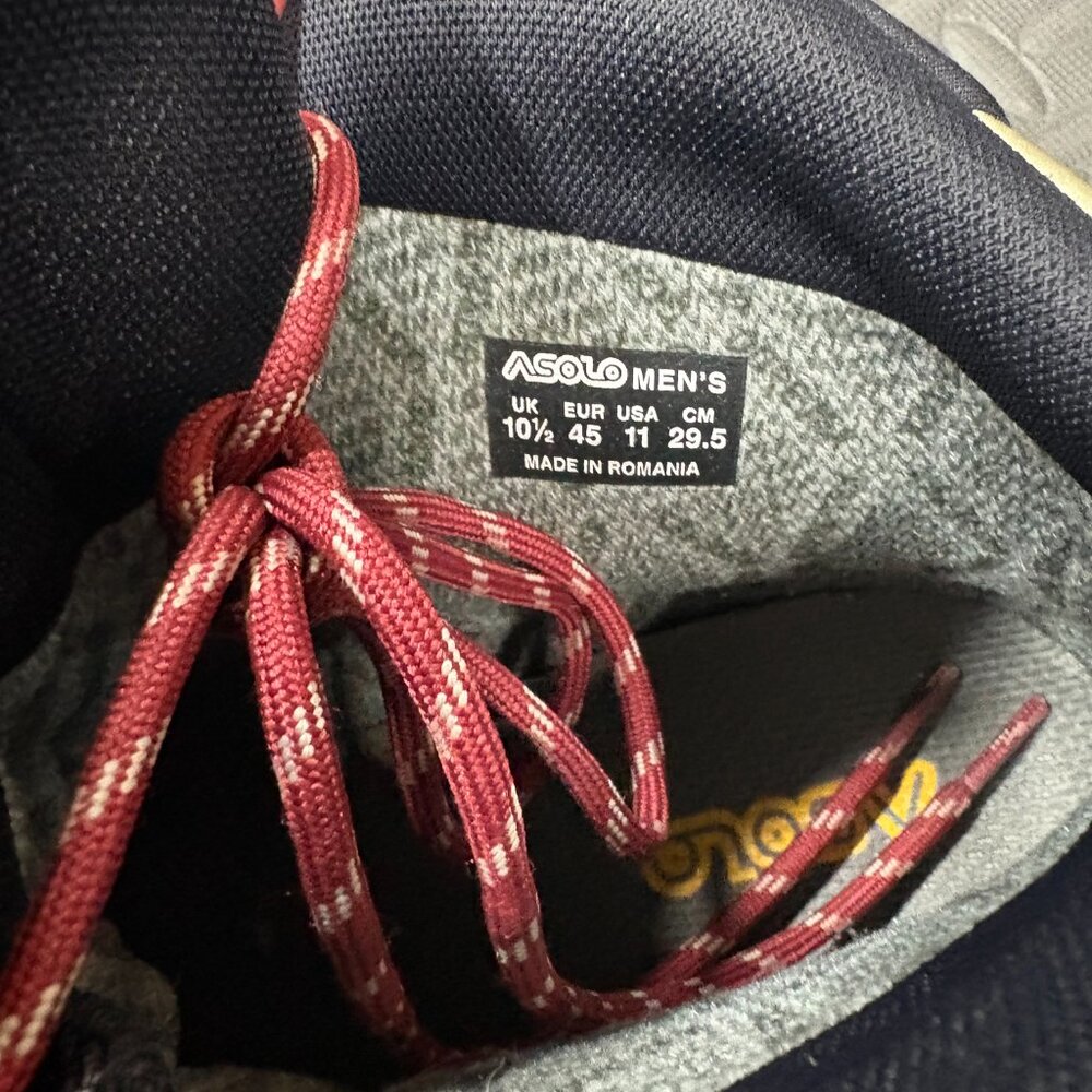 ASOLO Fugitive GTX Hiking Boot - Men's Size 11 (never worn, new) - Picture 5 of 7